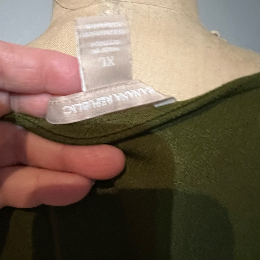Banana Republic Olive Green Top XL - Picture 3 of 3